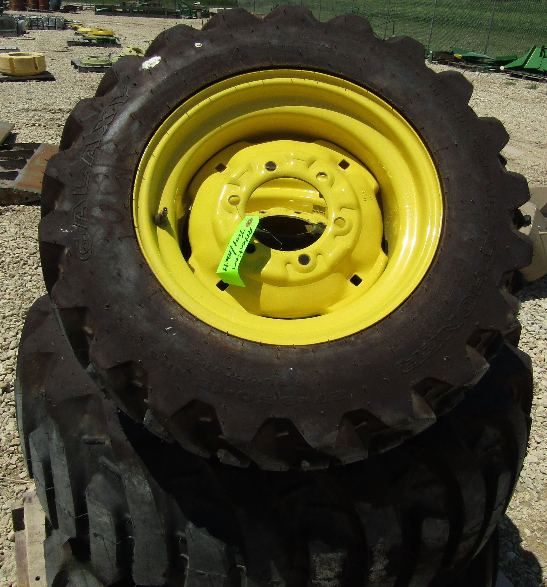(4) Tires and Wheels Set 
