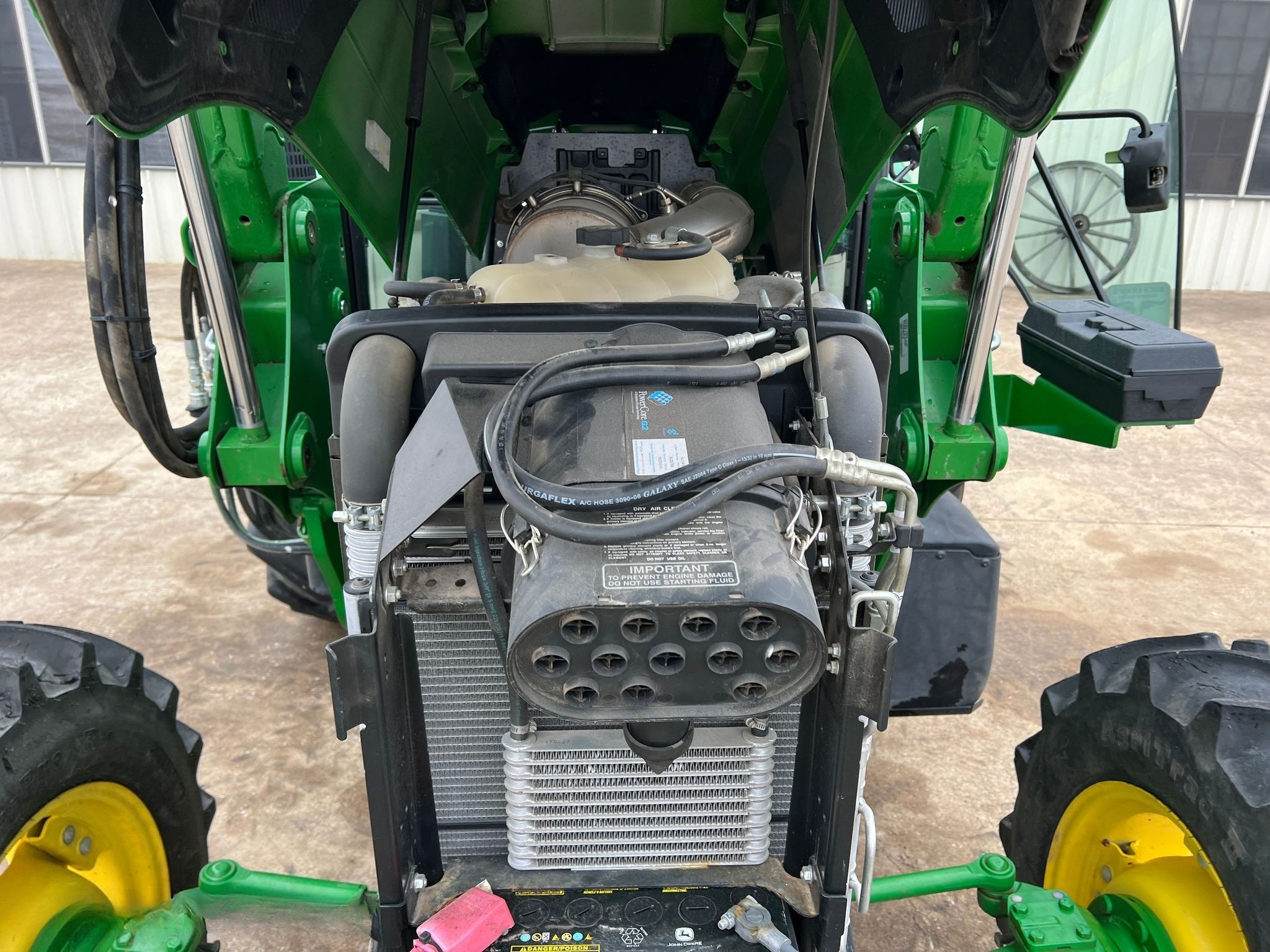 2017 John Deere 5100E MFWD Tractor  thumbnail 9