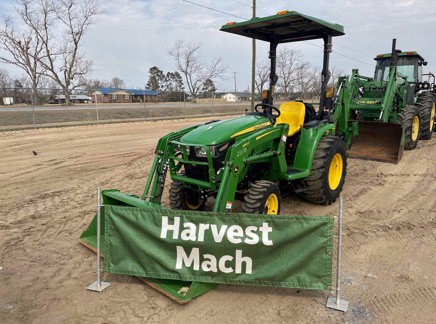 2022 John Deere 3032E - Image 1