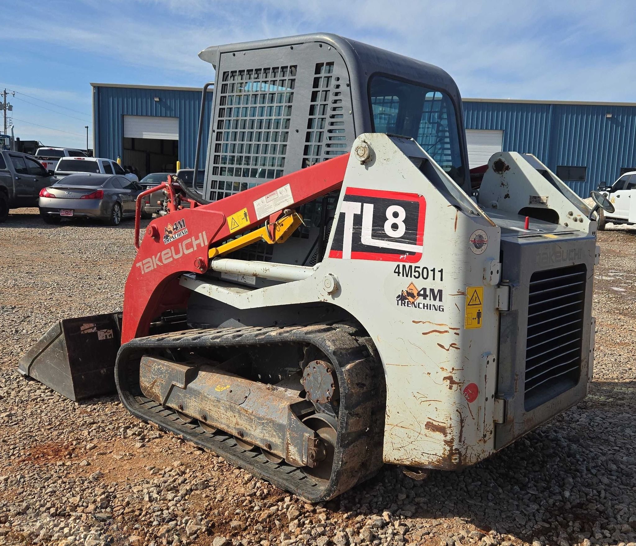 2017 Takeuchi TL8 thumbnail 2